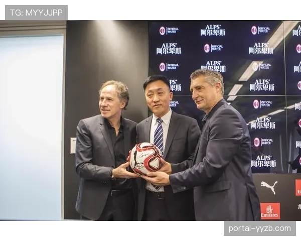 那不勒斯主席德劳伦蒂斯确认,奥斯梅恩已原则上同意与俱乐部续约至2029年 那不勒斯主席德劳伦蒂斯确认,奥斯梅恩已原则上同意与俱乐部续约至2029年